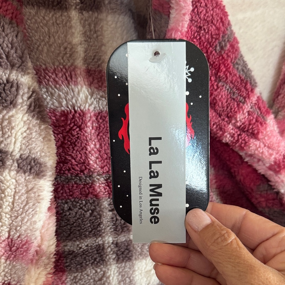 Pink Plaid shacket - Picture 3 of 4